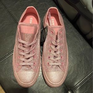 NWT Pink Glitter Converse All Star oxfords, women’s size 10.